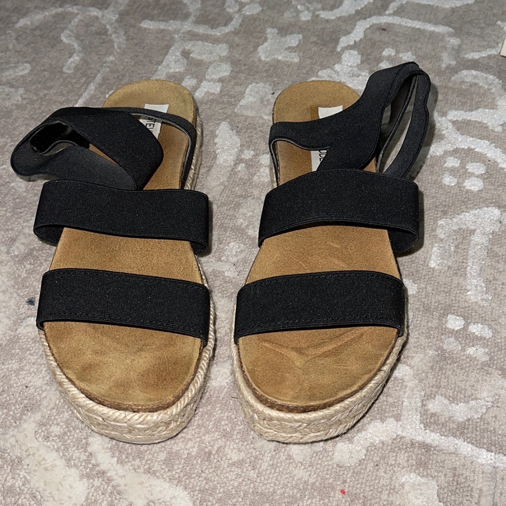 Steve madden platform sandals